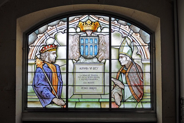 stained-glass-1710370_640